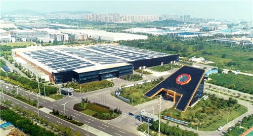 玻璃創(chuàng)造美好世界 一座工廠的兩種玻璃，技術(shù)開發(fā)引領(lǐng)企業(yè)新風(fēng)向